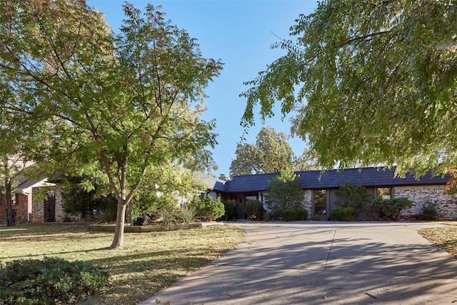 view of front of house