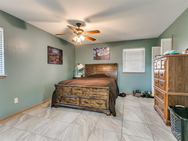 bedroom with ceiling fan