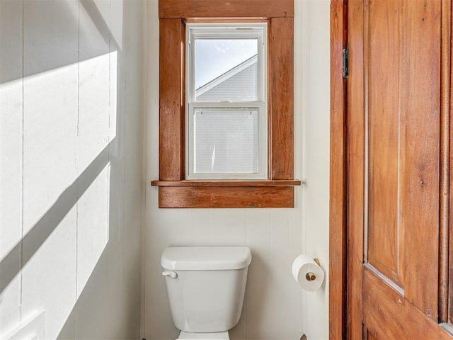 bathroom featuring toilet