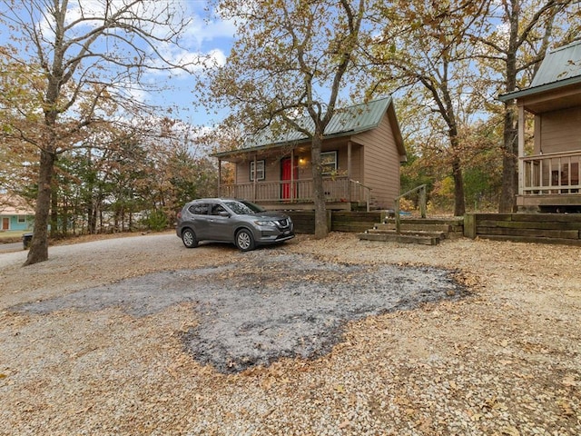 view of front of property featuring covered porch