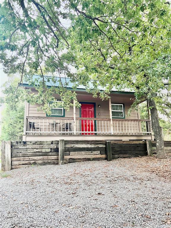 view of front of house featuring covered porch