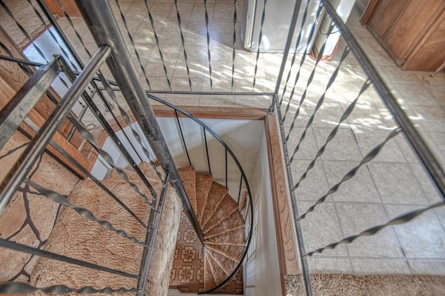 21351 E Tenth St, Hinton, OK 73047 - view of staircase