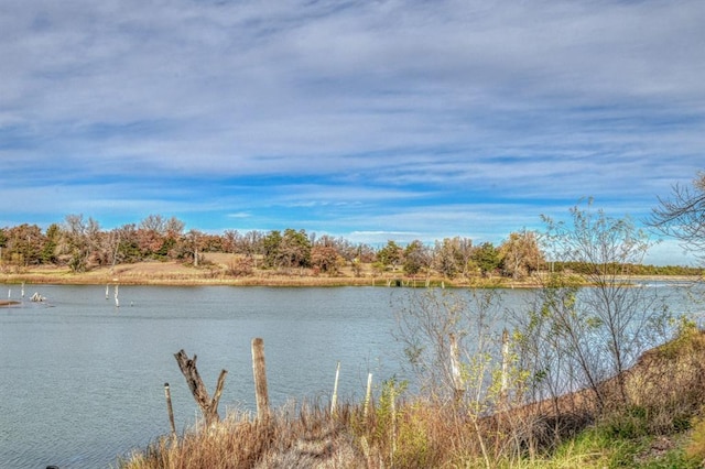 21351 E Tenth St, Hinton, OK 73047 - water view