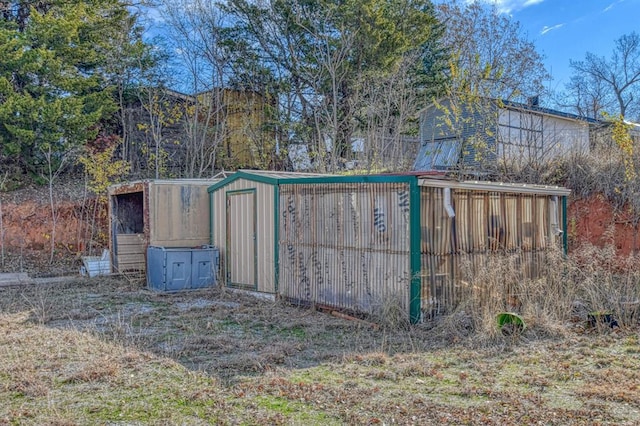 view of outbuilding