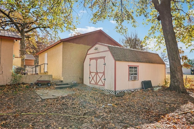 view of outdoor structure