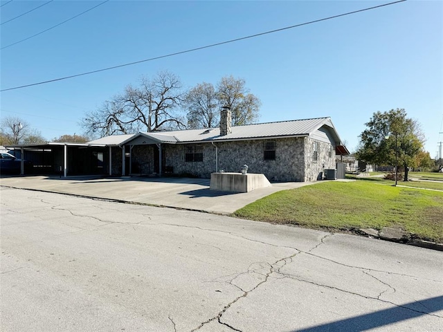 Listing photo 2 for 324 W 4th St, Wewoka OK 74884