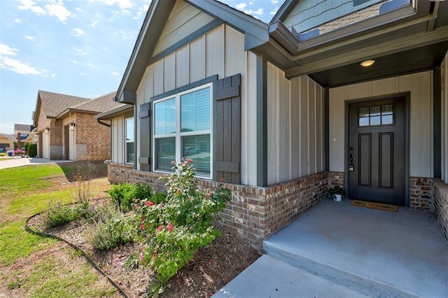 view of property entrance