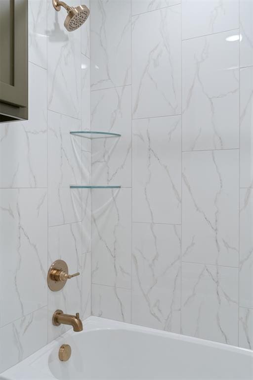 729 Caladium Dr, Yukon, OK 73099 - bathroom with washtub / shower combination