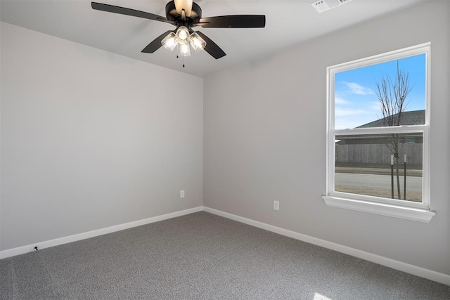 unfurnished room featuring carpet floors and ceiling fan