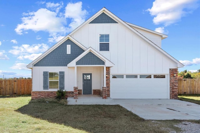 view of front of property with a front lawn