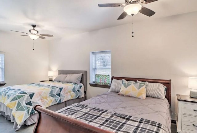 bedroom with ceiling fan