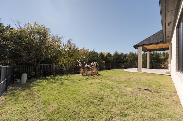 view of yard with a patio area