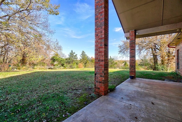 view of yard with a patio