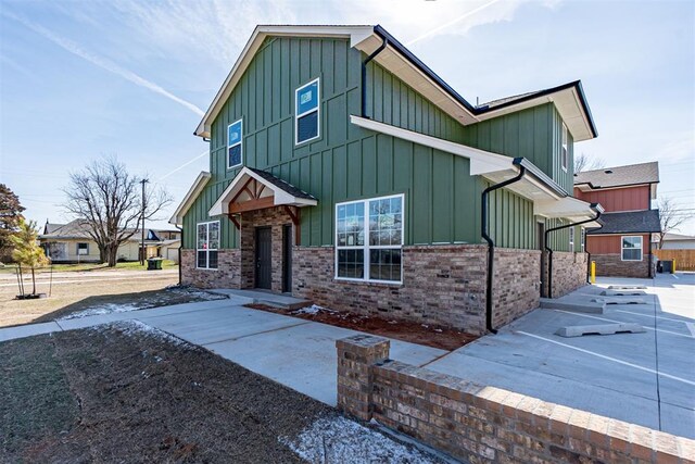 view of craftsman-style house