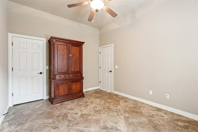 empty room featuring ceiling fan