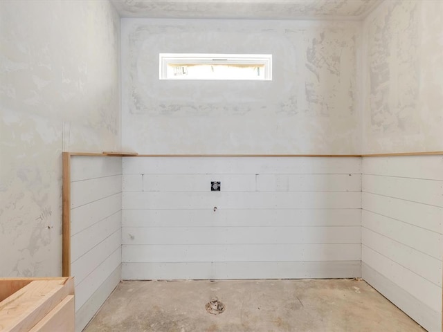 bathroom with concrete floors