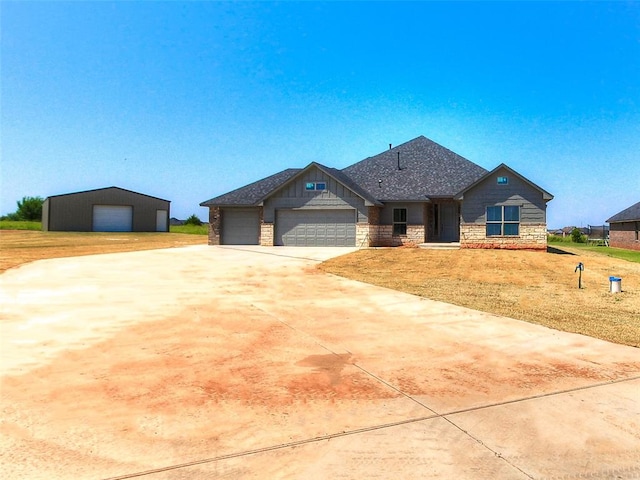 craftsman-style home featuring a garage