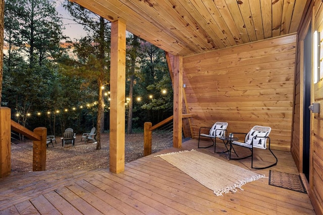 view of deck at dusk