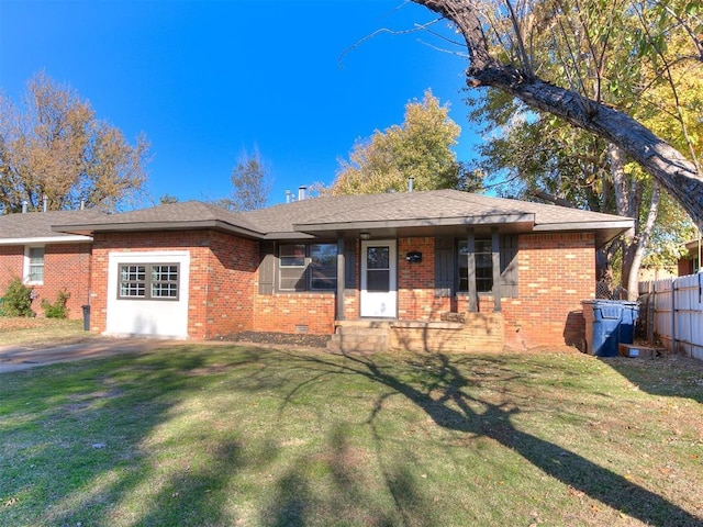 ranch-style house featuring a front lawn