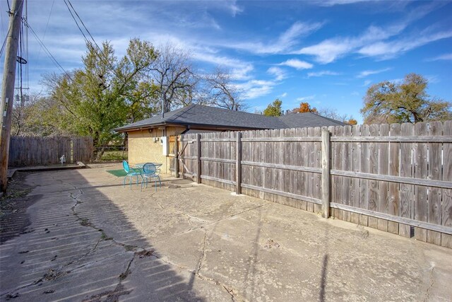 2100 Barclay Rd, Oklahoma City, OK 73120 - view of patio with a fenced backyard