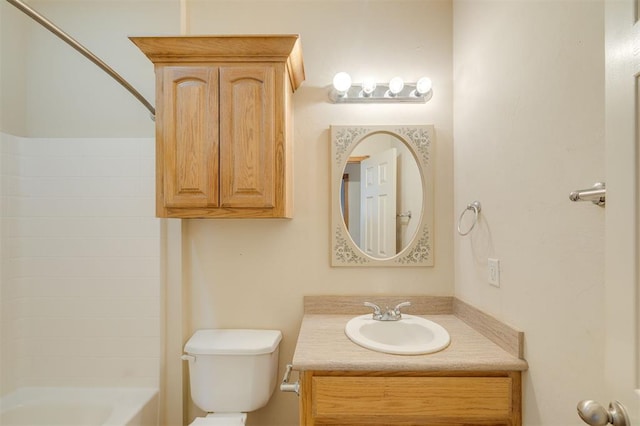 full bathroom featuring vanity, toilet, and shower / bath combination