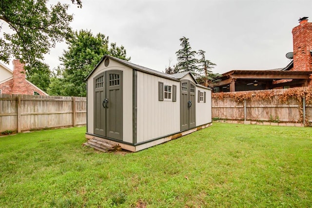 view of outdoor structure featuring a yard