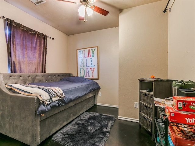 bedroom featuring ceiling fan