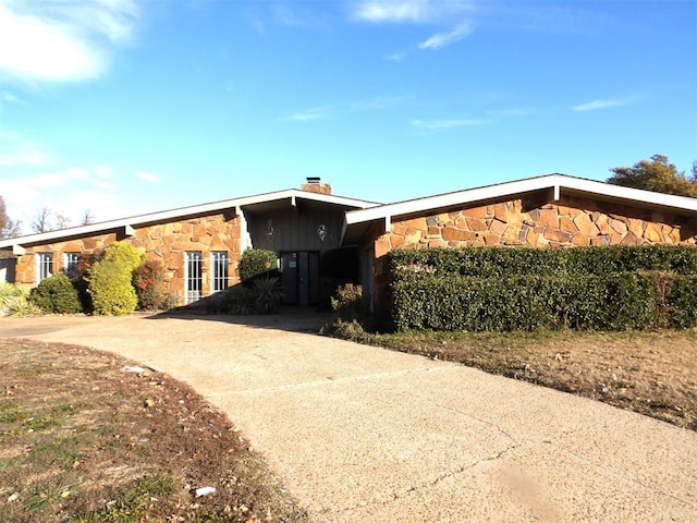 8300 Brookridge Dr, Oklahoma City, OK 73132 - view of side of home