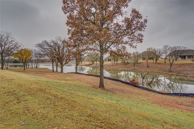 view of yard with a water view