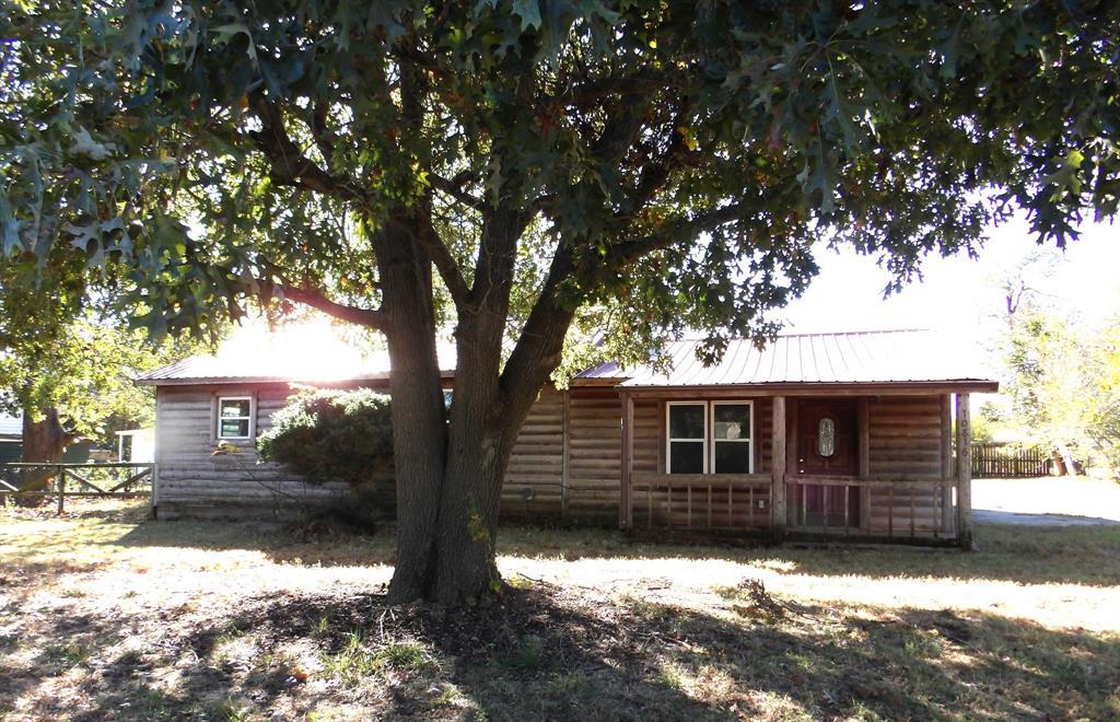 view of front of house featuring a porch