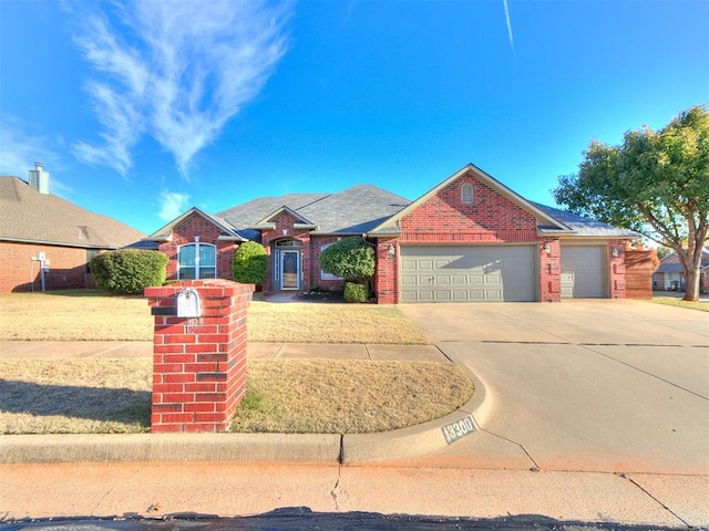 view of front of house featuring a garage