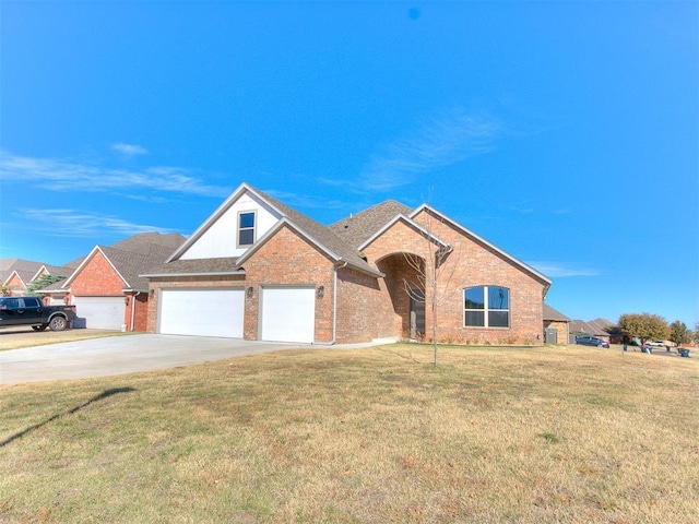 view of front of home with a front yard