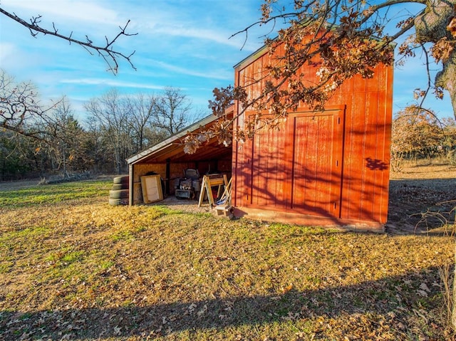 view of outdoor structure