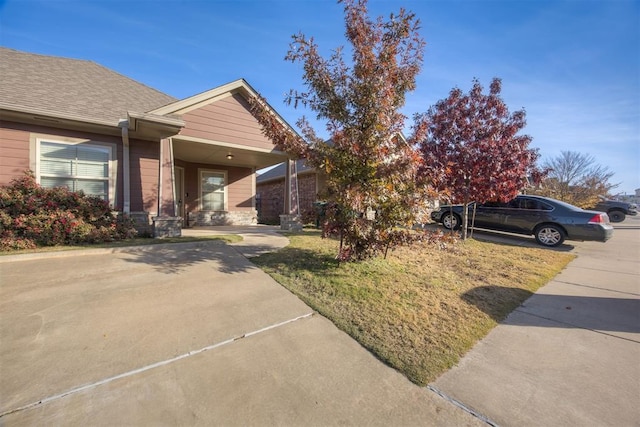 view of front of house featuring covered porch