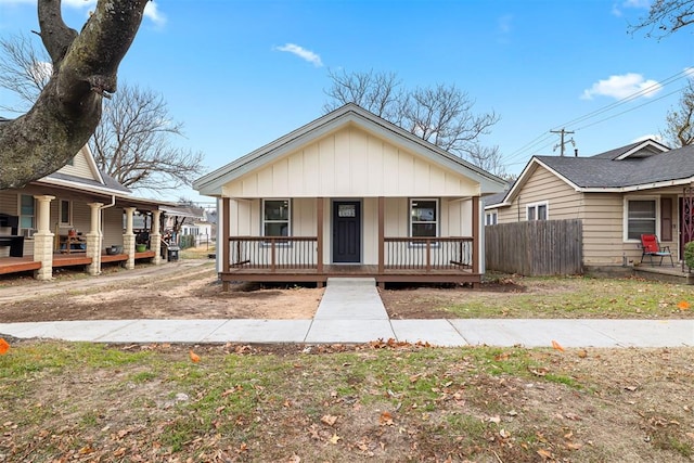 view of front of home featuring covered porch