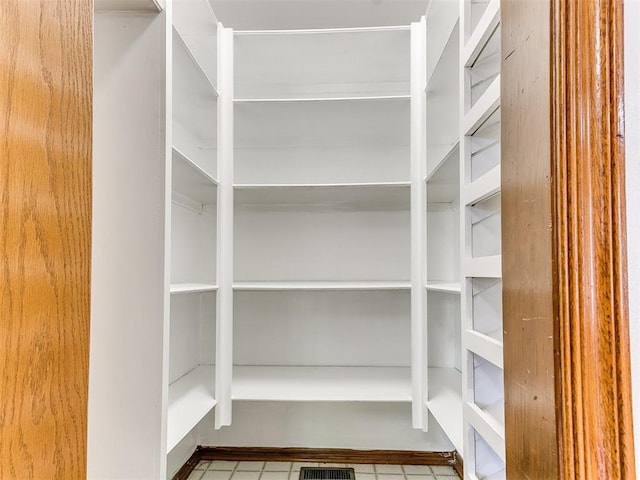 826 S Mustang Rd, Tuttle, OK 73089 - view of pantry
