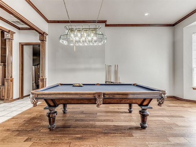 playroom with hardwood / wood-style floors, ornamental molding, and billiards