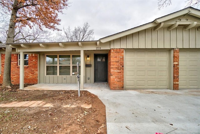 ranch-style house with a garage