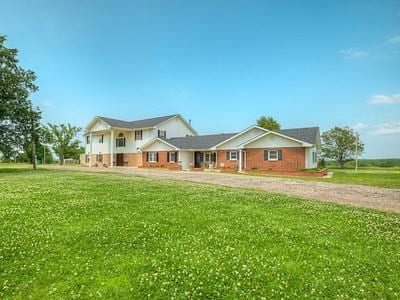 view of front of house with a front yard