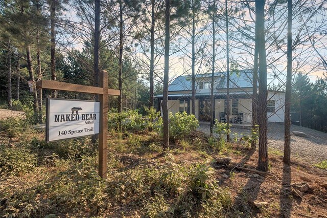 140 S Spruce Trl, Broken Bow, OK 74728 - photo 1