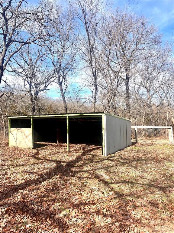 view of outdoor structure