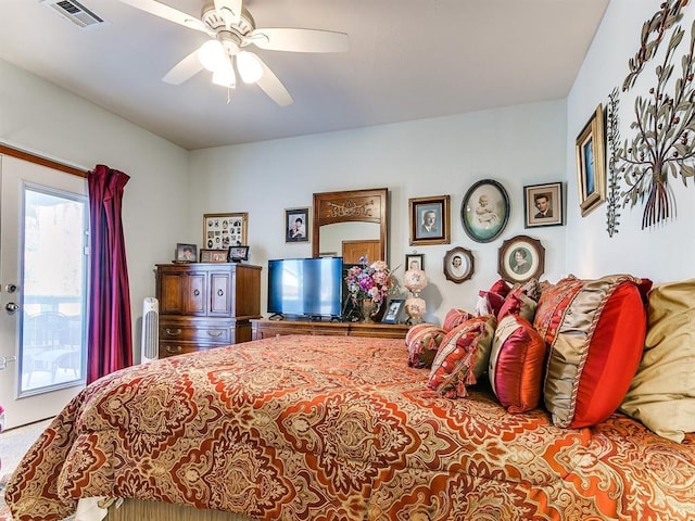 bedroom with ceiling fan