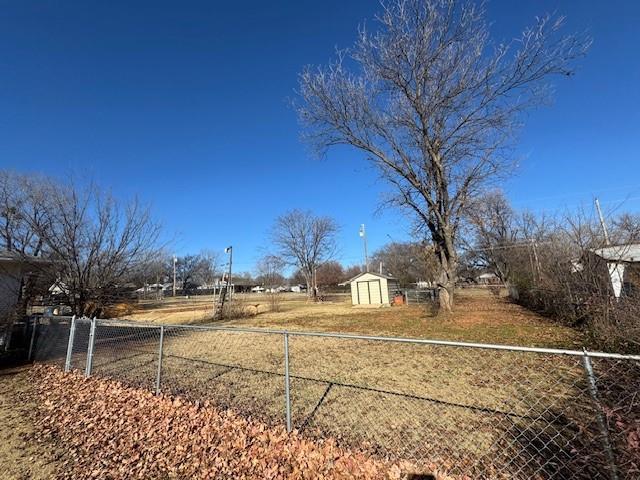 406 Winona, Lindsay, OK 73052 - photo 18