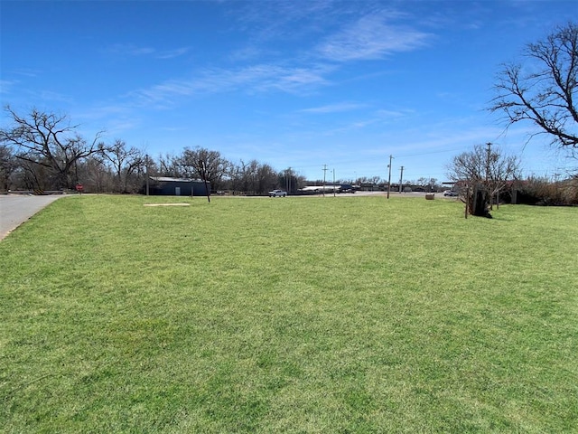 119 E Greer Ave, Sayre, OK 73662 - photo 1