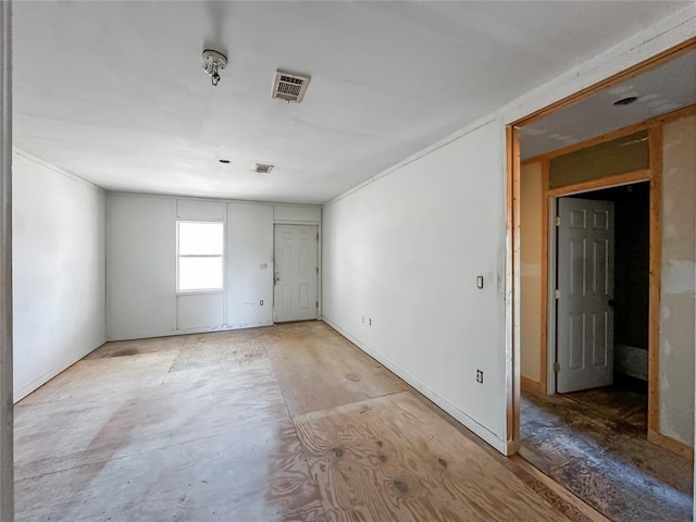 323 S Birch Ave, Erick, OK 73645 - spare room with fire sprinkler in ceiling