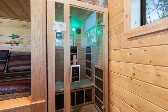 view of sauna / steam room