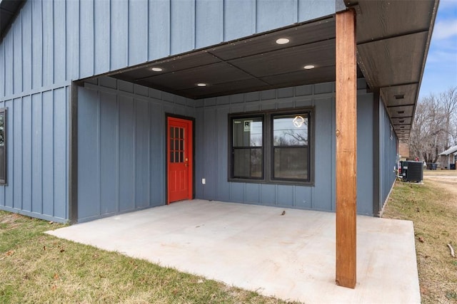 entrance to property with cooling unit