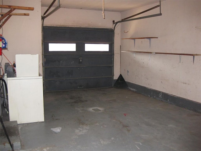 garage featuring washer / clothes dryer