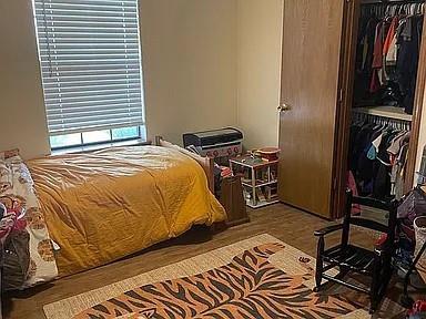 bedroom featuring a closet