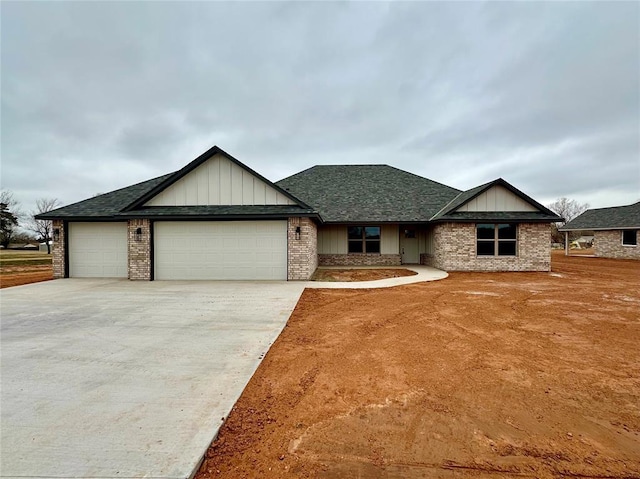 view of front of home with a garage